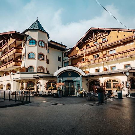 Alpinresort Stubaierhof ****S 富尔普梅斯 外观 照片