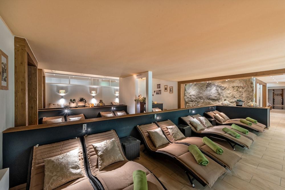 Alpinresort Stubaierhof ****S 富尔普梅斯 外观 照片