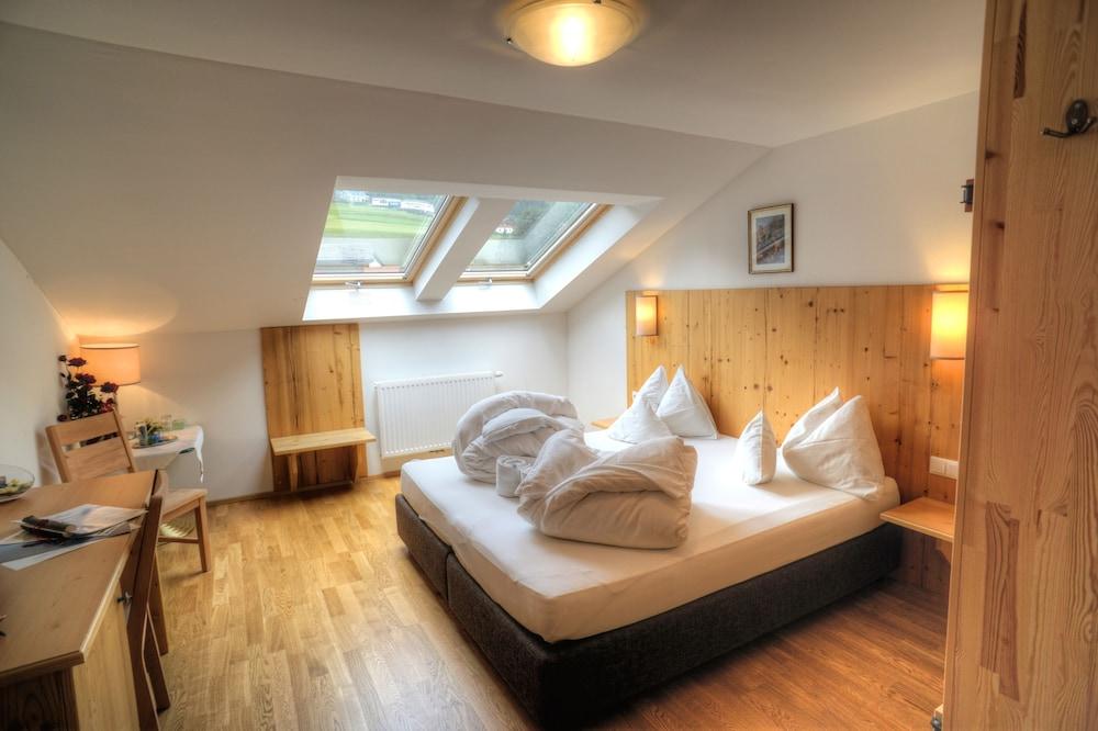 Alpinresort Stubaierhof ****S 富尔普梅斯 外观 照片