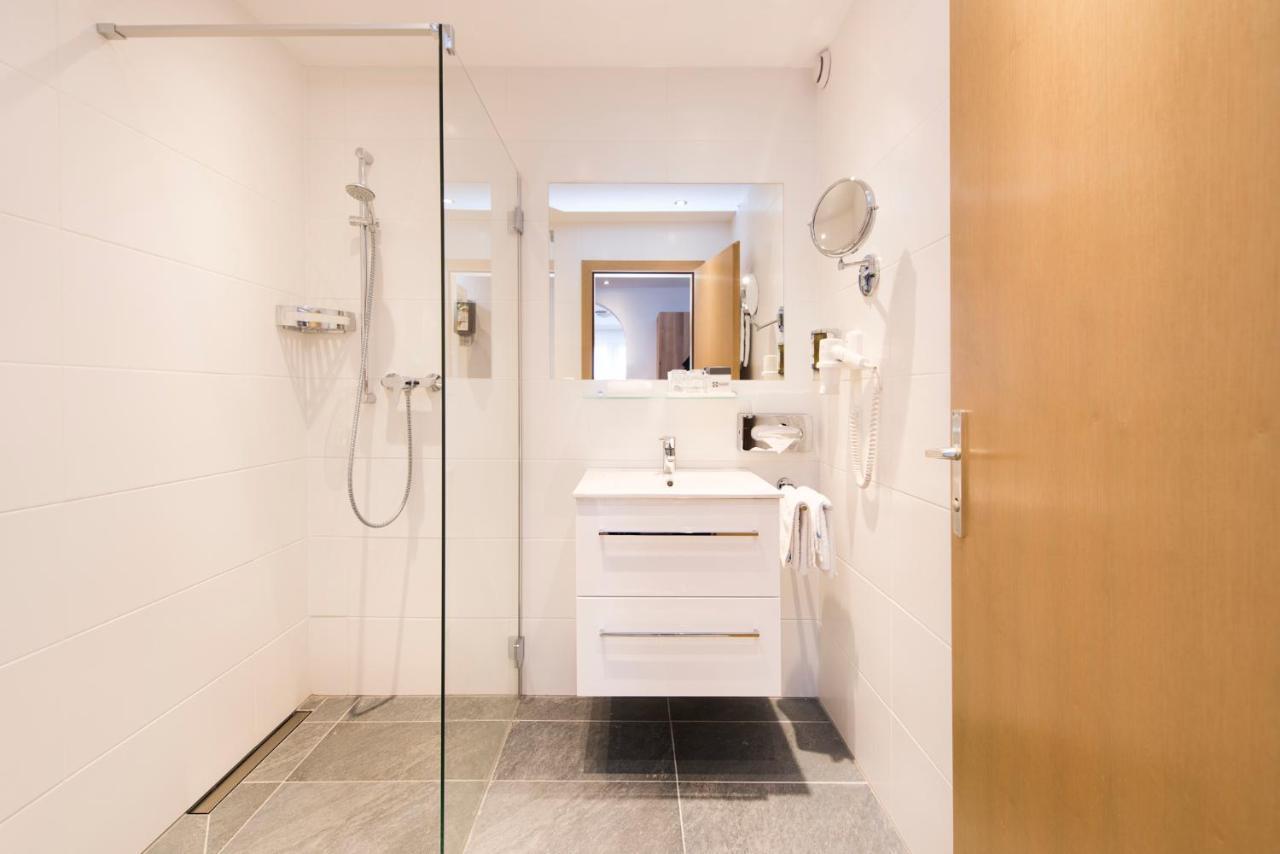 Alpinresort Stubaierhof ****S 富尔普梅斯 外观 照片