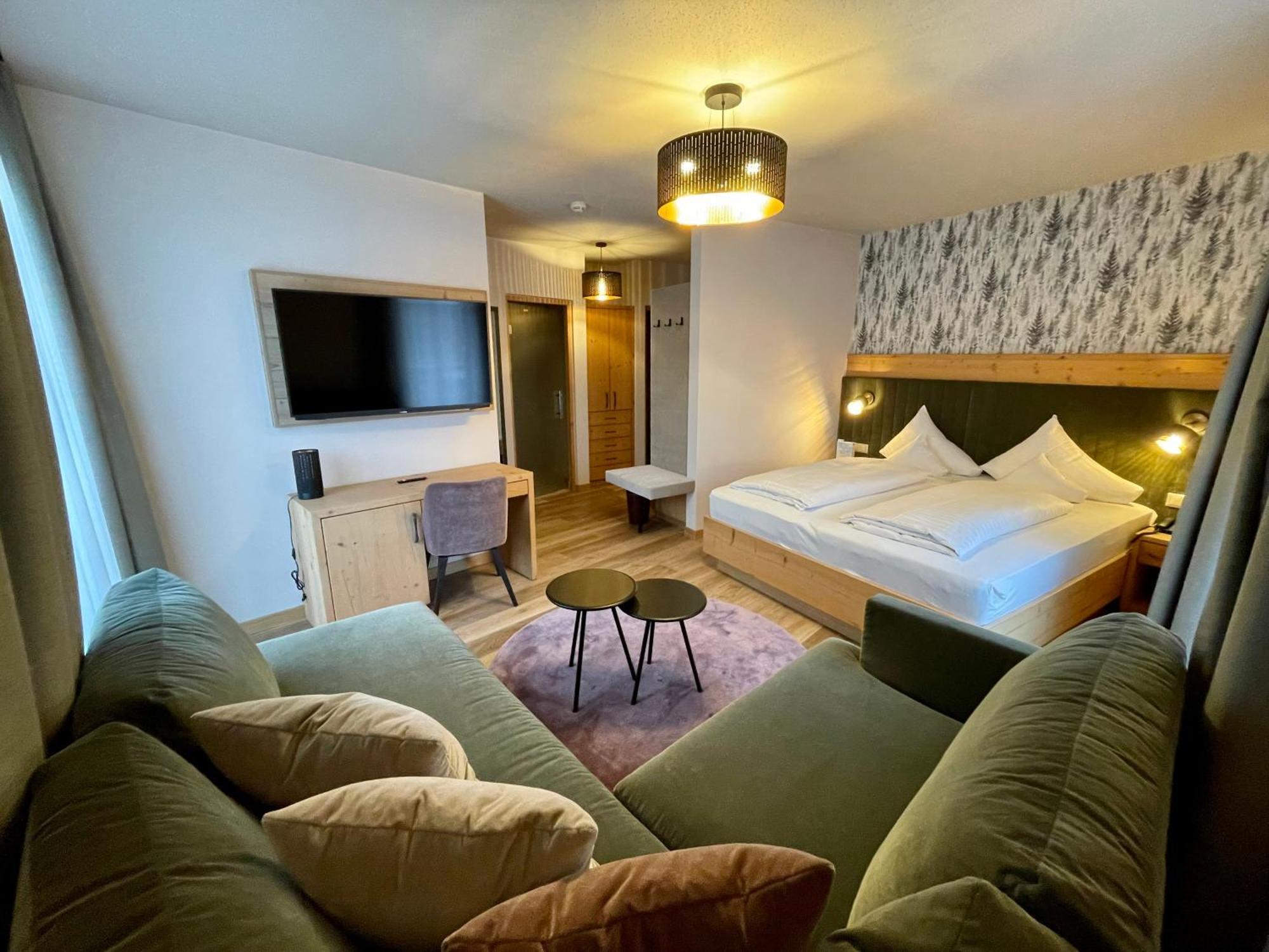 Alpinresort Stubaierhof ****S 富尔普梅斯 外观 照片