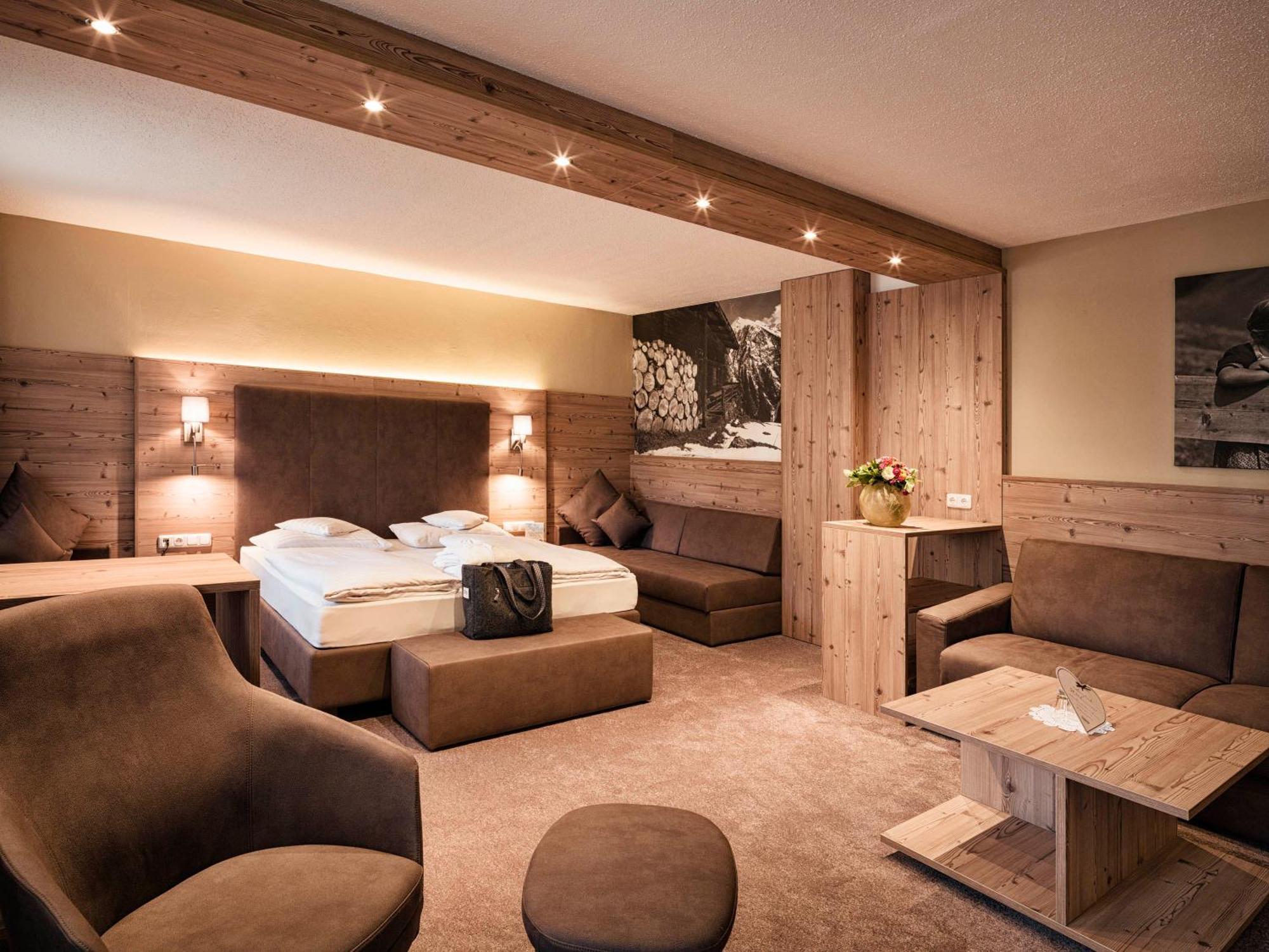 Alpinresort Stubaierhof ****S 富尔普梅斯 外观 照片