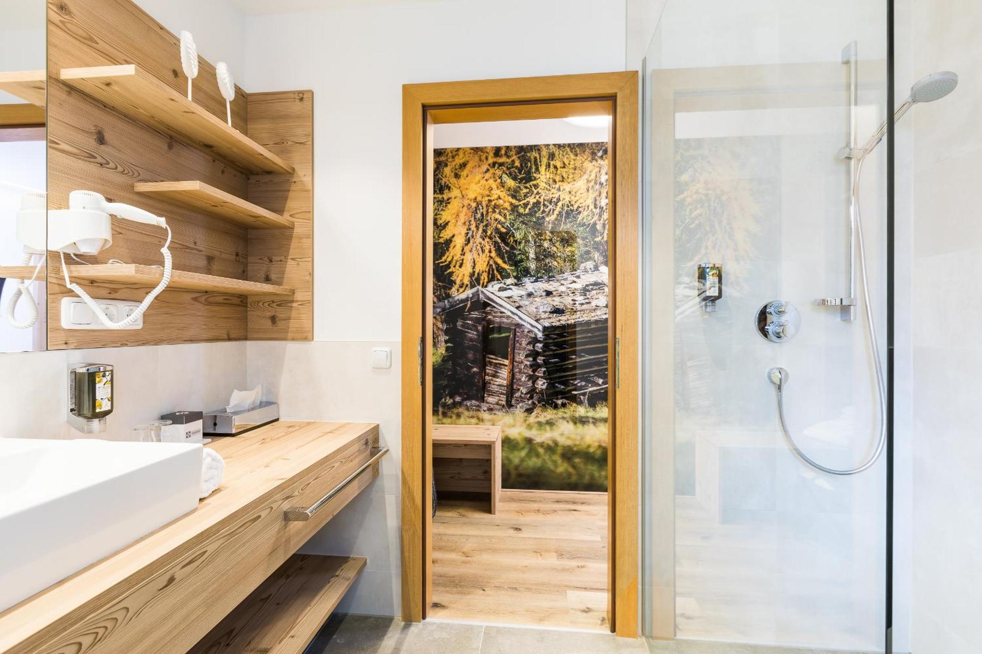 Alpinresort Stubaierhof ****S 富尔普梅斯 外观 照片