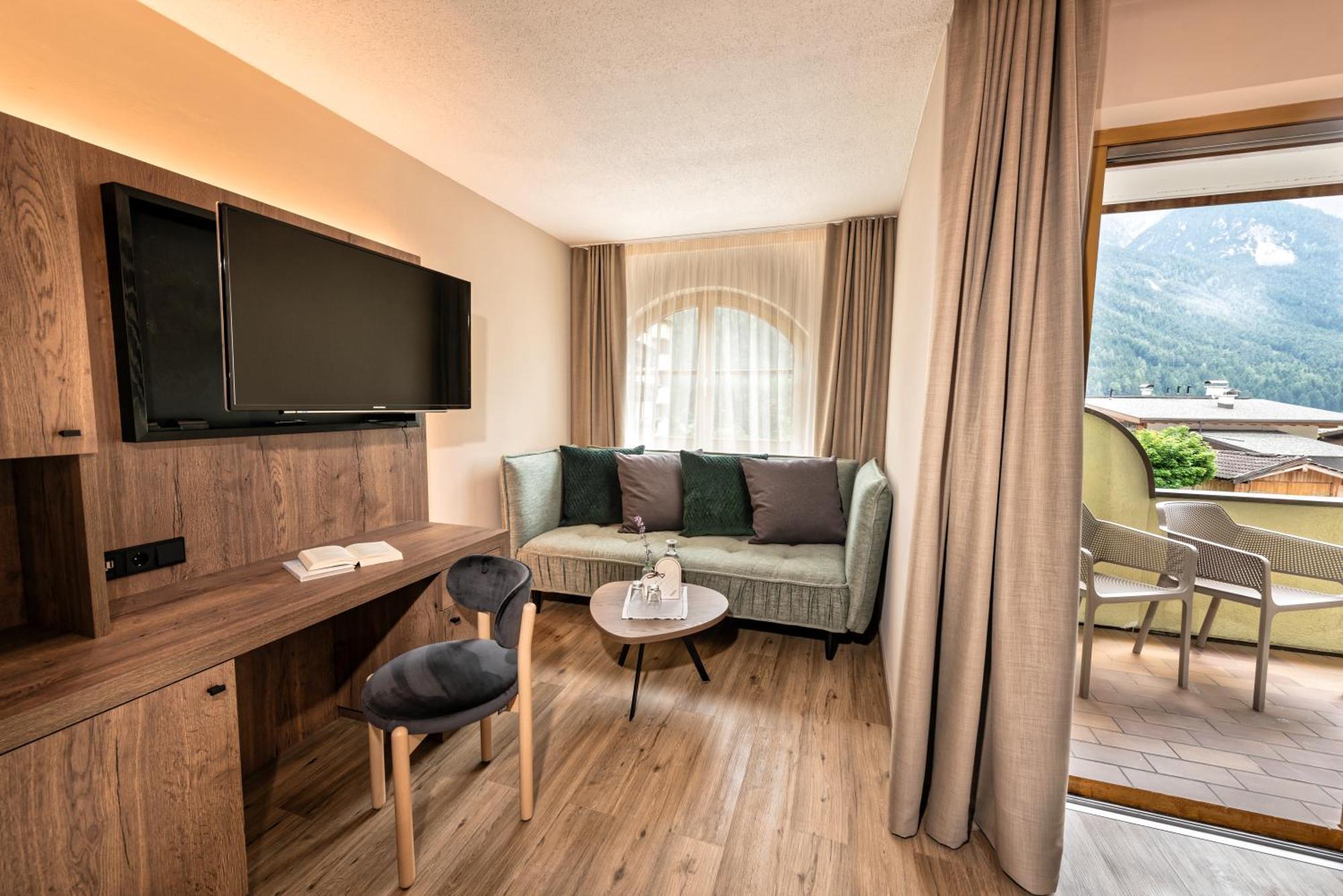 Alpinresort Stubaierhof ****S 富尔普梅斯 外观 照片