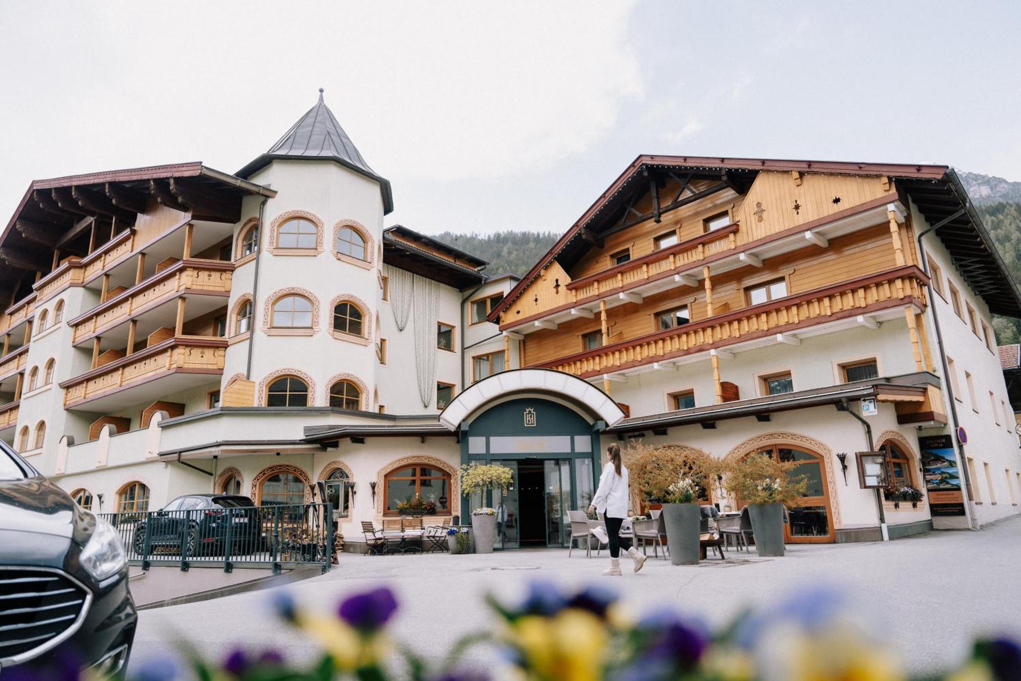 Alpinresort Stubaierhof ****S 富尔普梅斯 外观 照片