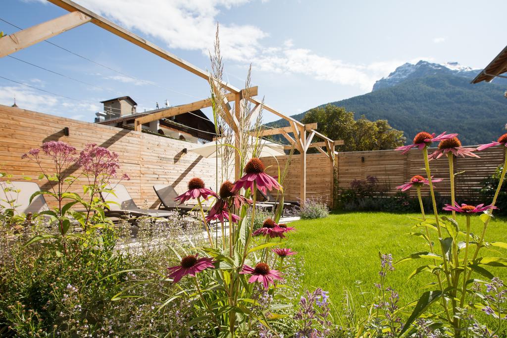 Alpinresort Stubaierhof ****S 富尔普梅斯 外观 照片